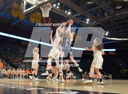 Thumbnail 3 in Del Norte vs. Wray (CHSAA 2A Great 8) photogallery.