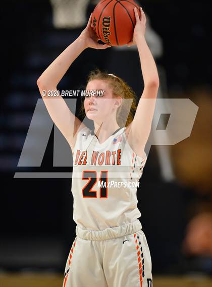 Thumbnail 1 in Del Norte vs. Wray (CHSAA 2A Great 8) photogallery.