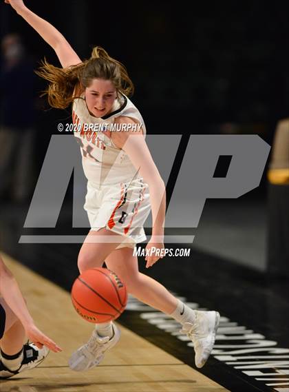 Thumbnail 2 in Del Norte vs. Wray (CHSAA 2A Great 8) photogallery.