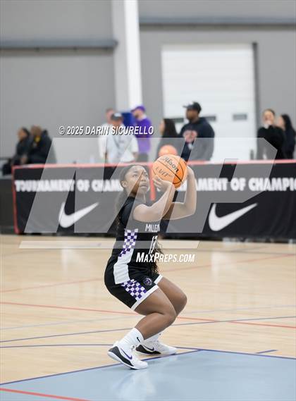 Thumbnail 3 in Monsignor Scanlan vs. Millennium (Nike Tournament of Champions) photogallery.