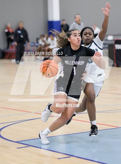 Thumbnail 1 in Monsignor Scanlan vs. Millennium (Nike Tournament of Champions) photogallery.