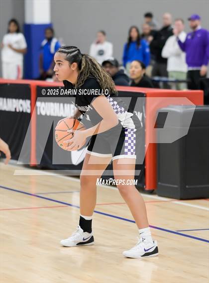 Thumbnail 3 in Monsignor Scanlan vs. Millennium (Nike Tournament of Champions) photogallery.