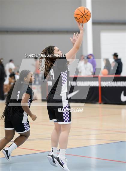 Thumbnail 2 in Monsignor Scanlan vs. Millennium (Nike Tournament of Champions) photogallery.