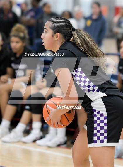 Thumbnail 3 in Monsignor Scanlan vs. Millennium (Nike Tournament of Champions) photogallery.