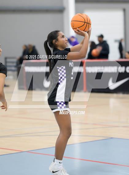 Thumbnail 3 in Monsignor Scanlan vs. Millennium (Nike Tournament of Champions) photogallery.