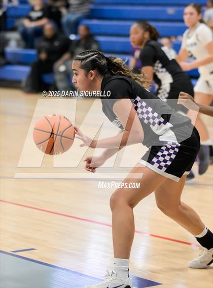 Thumbnail 1 in Monsignor Scanlan vs. Millennium (Nike Tournament of Champions) photogallery.