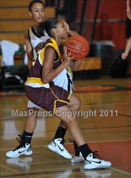 Thumbnail 3 in Yucaipa vs. Arlington (Lady Bears Holiday Classic) photogallery.