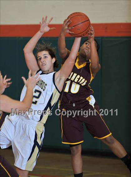 Thumbnail 2 in Yucaipa vs. Arlington (Lady Bears Holiday Classic) photogallery.