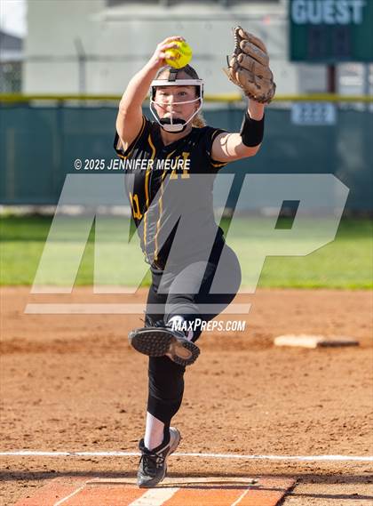 Thumbnail 3 in Central Valley vs. Hughson photogallery.