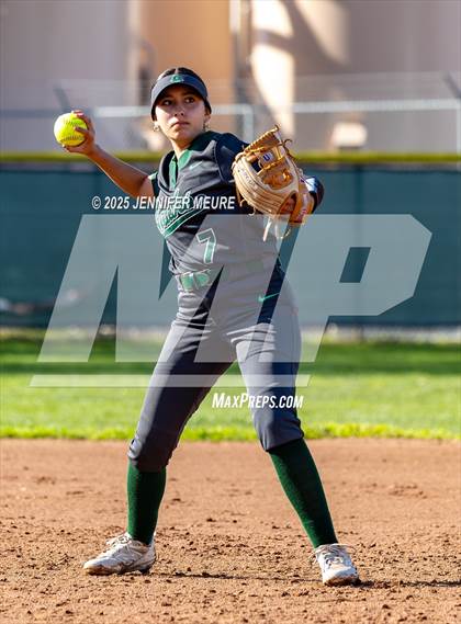 Thumbnail 3 in Central Valley vs. Hughson photogallery.