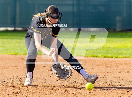 Thumbnail 1 in Central Valley vs. Hughson photogallery.