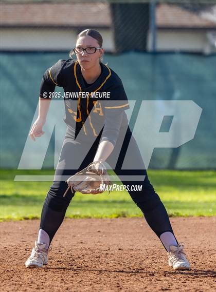 Thumbnail 3 in Central Valley vs. Hughson photogallery.