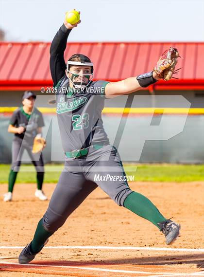 Thumbnail 3 in Central Valley vs. Hughson photogallery.