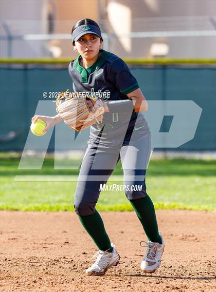 Thumbnail 2 in Central Valley vs. Hughson photogallery.