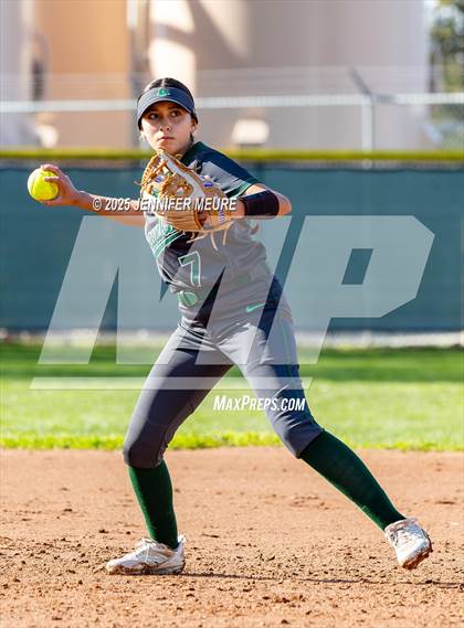 Thumbnail 3 in Central Valley vs. Hughson photogallery.