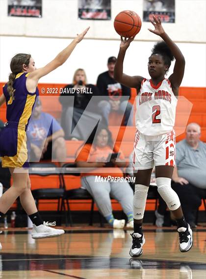 Thumbnail 3 in Granger vs Schulenburg (Schulenburg Lady Horn Varsity Tournament) photogallery.