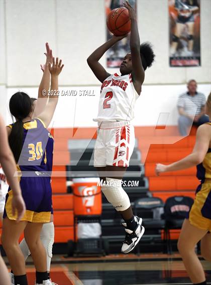 Thumbnail 2 in Granger vs Schulenburg (Schulenburg Lady Horn Varsity Tournament) photogallery.