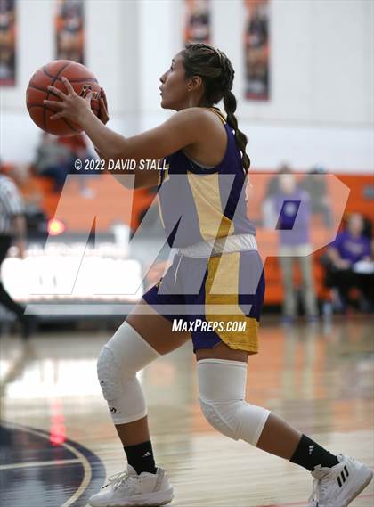 Thumbnail 2 in Granger vs Schulenburg (Schulenburg Lady Horn Varsity Tournament) photogallery.