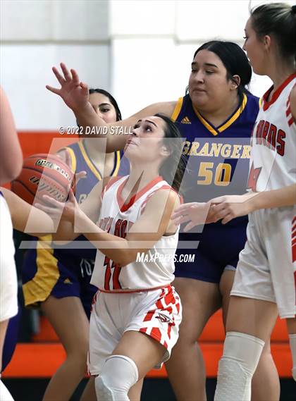 Thumbnail 3 in Granger vs Schulenburg (Schulenburg Lady Horn Varsity Tournament) photogallery.