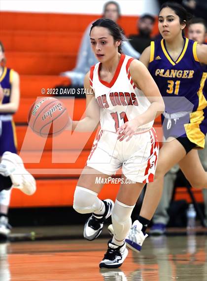 Thumbnail 3 in Granger vs Schulenburg (Schulenburg Lady Horn Varsity Tournament) photogallery.
