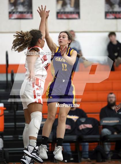 Thumbnail 3 in Granger vs Schulenburg (Schulenburg Lady Horn Varsity Tournament) photogallery.