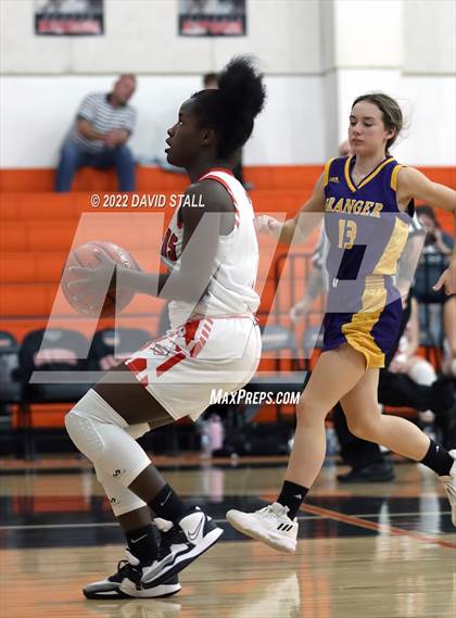 Thumbnail 3 in Granger vs Schulenburg (Schulenburg Lady Horn Varsity Tournament) photogallery.