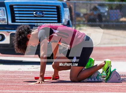 Thumbnail 3 in NIAA 4A and 5A Southern Regionals (Track events) photogallery.