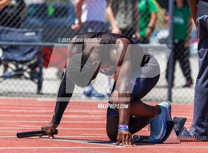 Thumbnail 3 in NIAA 4A and 5A Southern Regionals (Track events) photogallery.