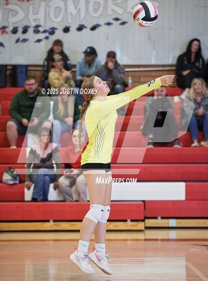 Thumbnail 3 in JV: Eureka @ Carlin photogallery.