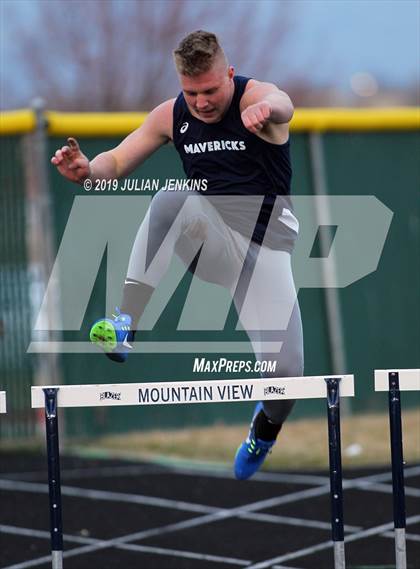 Thumbnail 1 in Centennial-Eagle-Mountain View Track Meet photogallery.