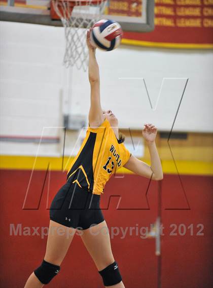 Thumbnail 1 in Methacton vs Archbishop Wood (Ford Tough Challenge) photogallery.