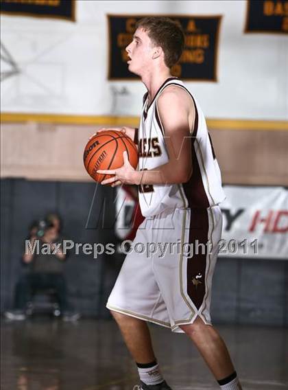 Thumbnail 2 in Iona Prep vs. St. Edmund Prep (CHSAA Class A Quarterfinal) photogallery.