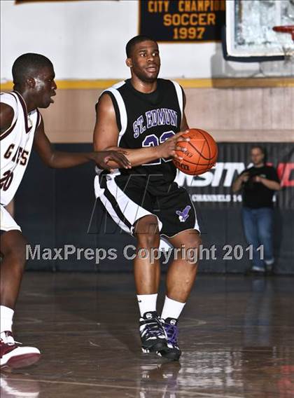 Thumbnail 1 in Iona Prep vs. St. Edmund Prep (CHSAA Class A Quarterfinal) photogallery.