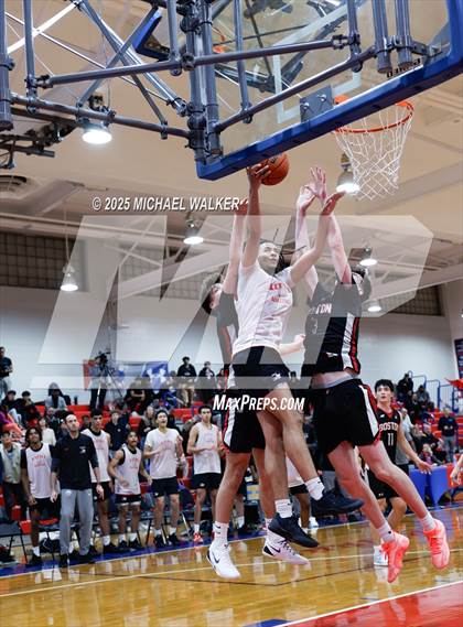Thumbnail 3 in Long Island Lutheran Vs Newman AAA (The Preview HS Showcase) photogallery.