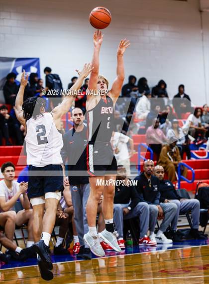 Thumbnail 1 in Long Island Lutheran Vs Newman AAA (The Preview HS Showcase) photogallery.