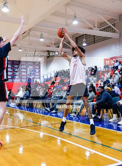 Thumbnail 2 in Long Island Lutheran Vs Newman AAA (The Preview HS Showcase) photogallery.