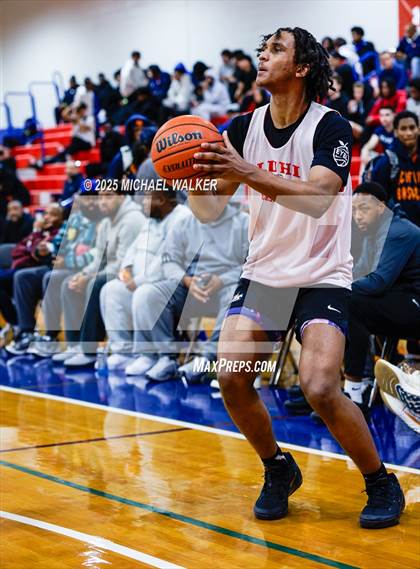 Thumbnail 2 in Long Island Lutheran Vs Newman AAA (The Preview HS Showcase) photogallery.