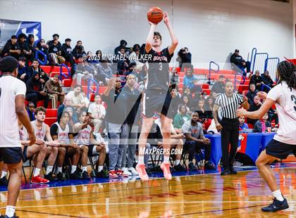 Thumbnail 2 in Long Island Lutheran Vs Newman AAA (The Preview HS Showcase) photogallery.