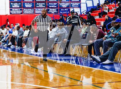 Thumbnail 2 in Long Island Lutheran Vs Newman AAA (The Preview HS Showcase) photogallery.