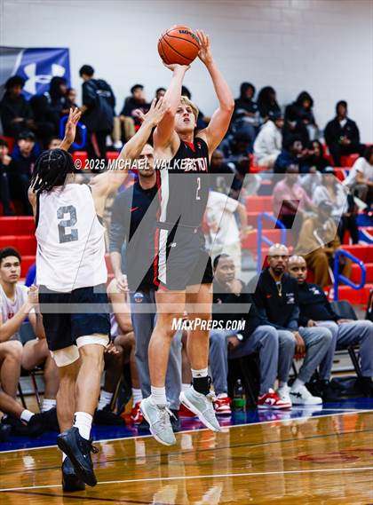 Thumbnail 3 in Long Island Lutheran Vs Newman AAA (The Preview HS Showcase) photogallery.