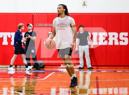 Thumbnail 1 in Long Island Lutheran Vs Newman AAA (The Preview HS Showcase) photogallery.