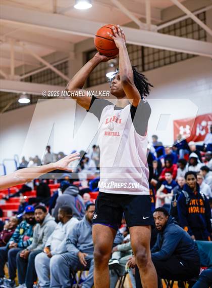 Thumbnail 2 in Long Island Lutheran Vs Newman AAA (The Preview HS Showcase) photogallery.