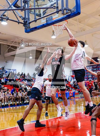 Thumbnail 3 in Long Island Lutheran Vs Newman AAA (The Preview HS Showcase) photogallery.