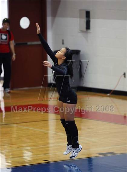 Thumbnail 1 in Dobie vs Tomball (Nike Volleyball Classic) photogallery.