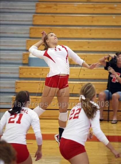 Thumbnail 1 in Dobie vs Tomball (Nike Volleyball Classic) photogallery.