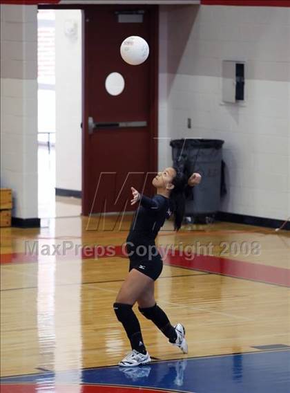 Thumbnail 3 in Dobie vs Tomball (Nike Volleyball Classic) photogallery.