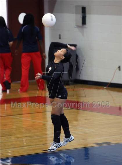 Thumbnail 3 in Dobie vs Tomball (Nike Volleyball Classic) photogallery.