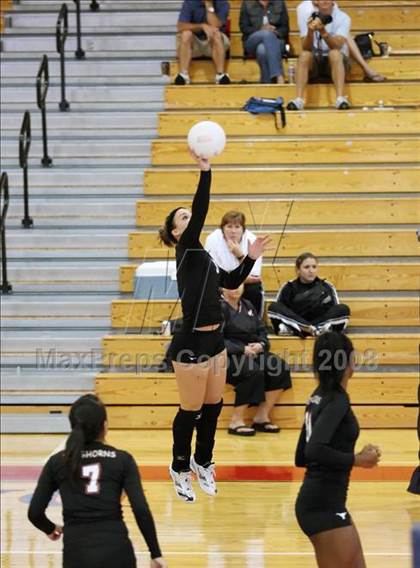 Thumbnail 3 in Dobie vs Tomball (Nike Volleyball Classic) photogallery.