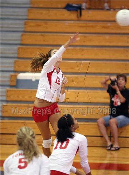 Thumbnail 1 in Dobie vs Tomball (Nike Volleyball Classic) photogallery.