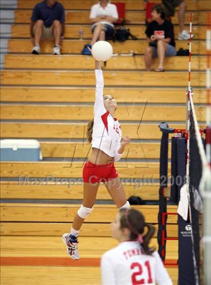 Thumbnail 1 in Dobie vs Tomball (Nike Volleyball Classic) photogallery.